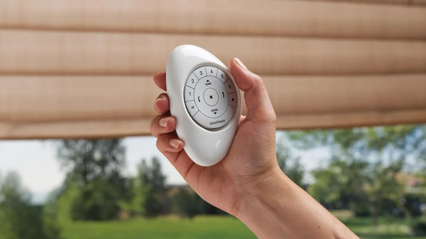 ウェア Prinse more control DB850 Acionamento Inteligente PowerView® | Hunter Douglas