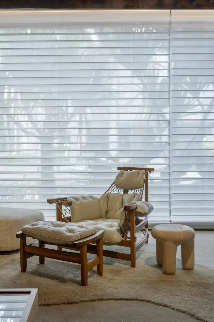 Cortinas para embarcação: como garantir conforto térmico, proteção solar e eficiência energética 6 Silhouette 4