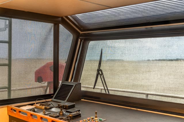 Cortinas para embarcação: como garantir conforto térmico, proteção solar e eficiência energética 7 rolô em embarcação